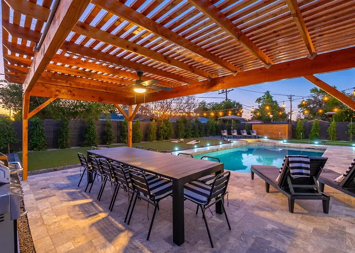 Holiday home Luxuryoasis Htdpoolhottubfire Pitgolf Oldtown Scottsdale