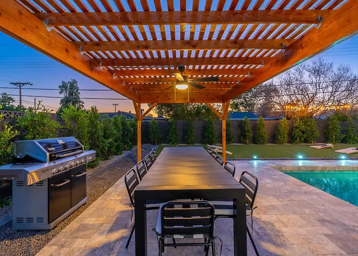Luxuryoasis Htdpoolhottubfire Pitgolf Oldtown * Scottsdale
