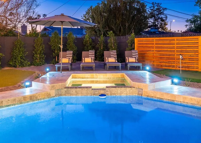 Luxuryoasis Htdpoolhottubfire Pitgolf Oldtown Holiday home